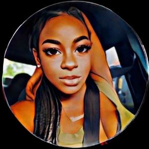 Meet your Posher, Krystal